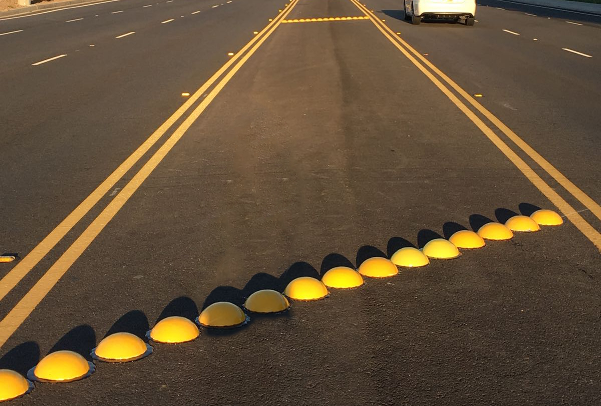 Center Median Markers 2